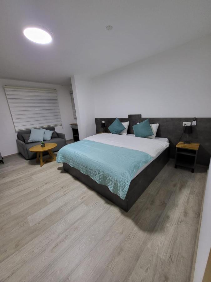 Maria'S Guesthouse - Uphill View Of Nazareth F Bagian luar foto