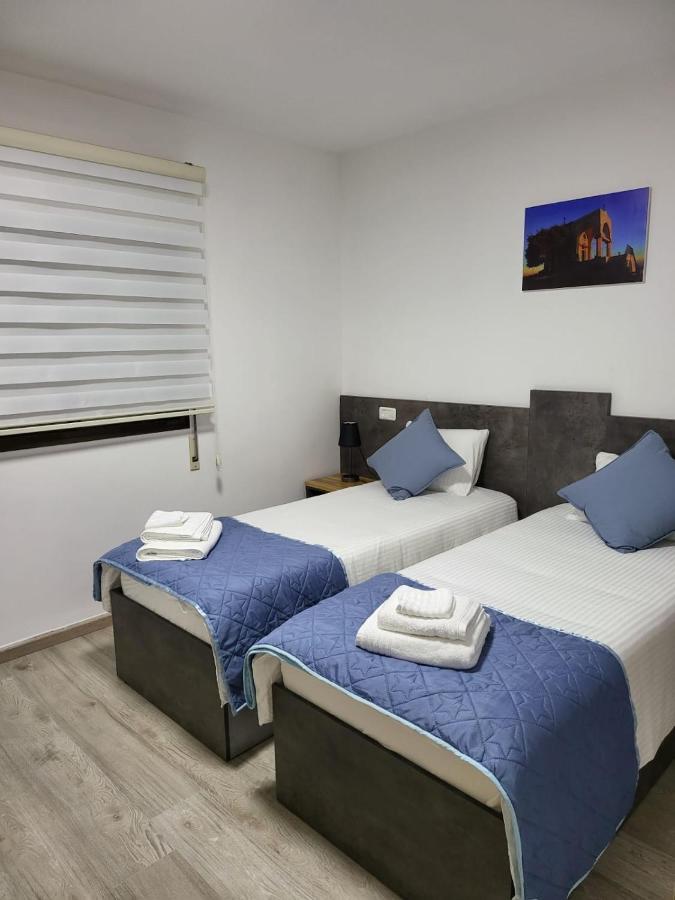 Maria'S Guesthouse - Uphill View Of Nazareth F Bagian luar foto