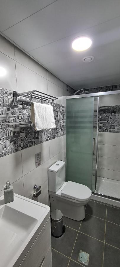 Maria'S Guesthouse - Uphill View Of Nazareth F Bagian luar foto
