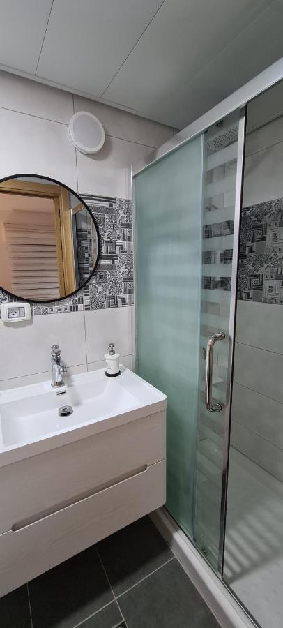 Maria'S Guesthouse - Uphill View Of Nazareth F Bagian luar foto