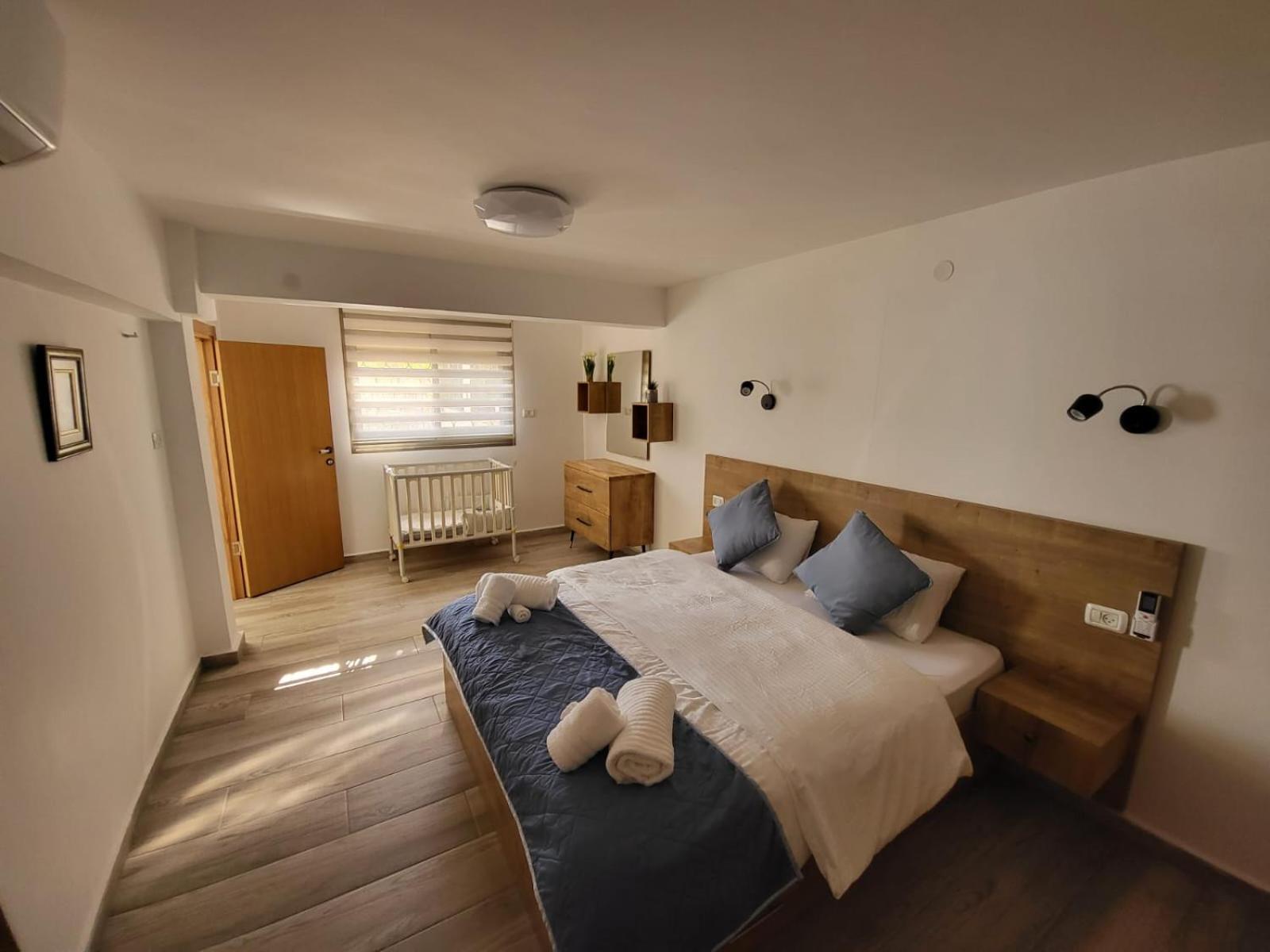 Maria'S Guesthouse - Uphill View Of Nazareth F Bagian luar foto