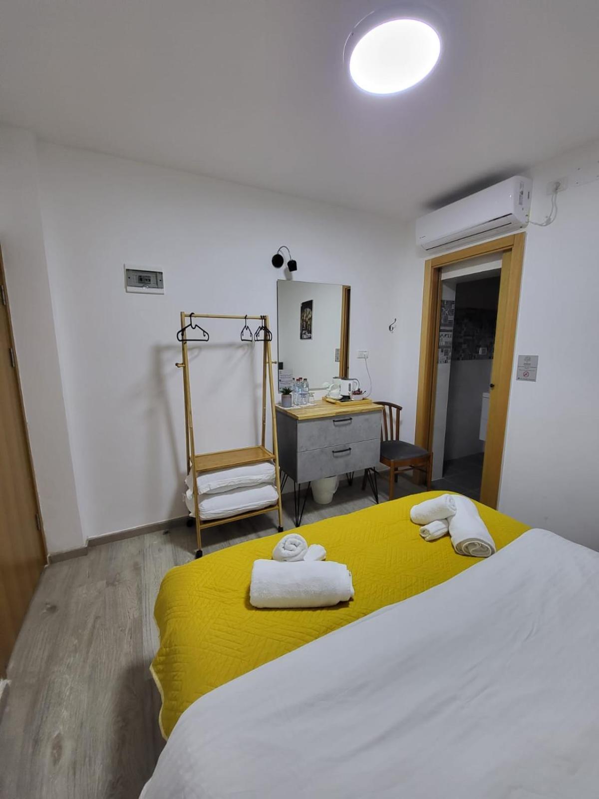 Maria'S Guesthouse - Uphill View Of Nazareth F Bagian luar foto