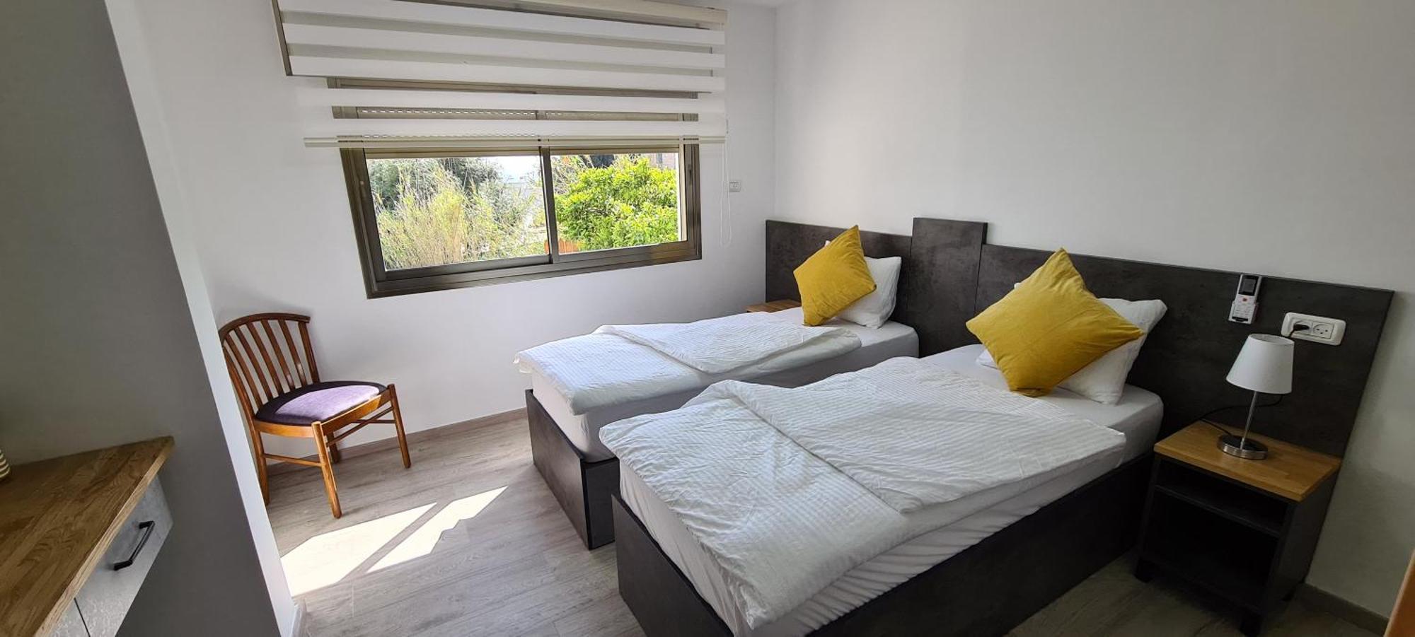 Maria'S Guesthouse - Uphill View Of Nazareth F Ruang foto